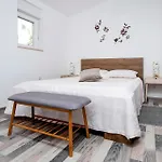 Paola Cozy Apartment